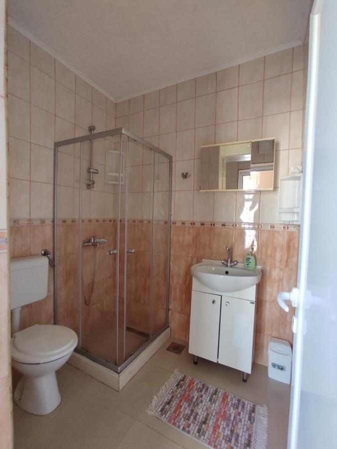 Apartmani Andrijana Ulcinj Buitenkant foto