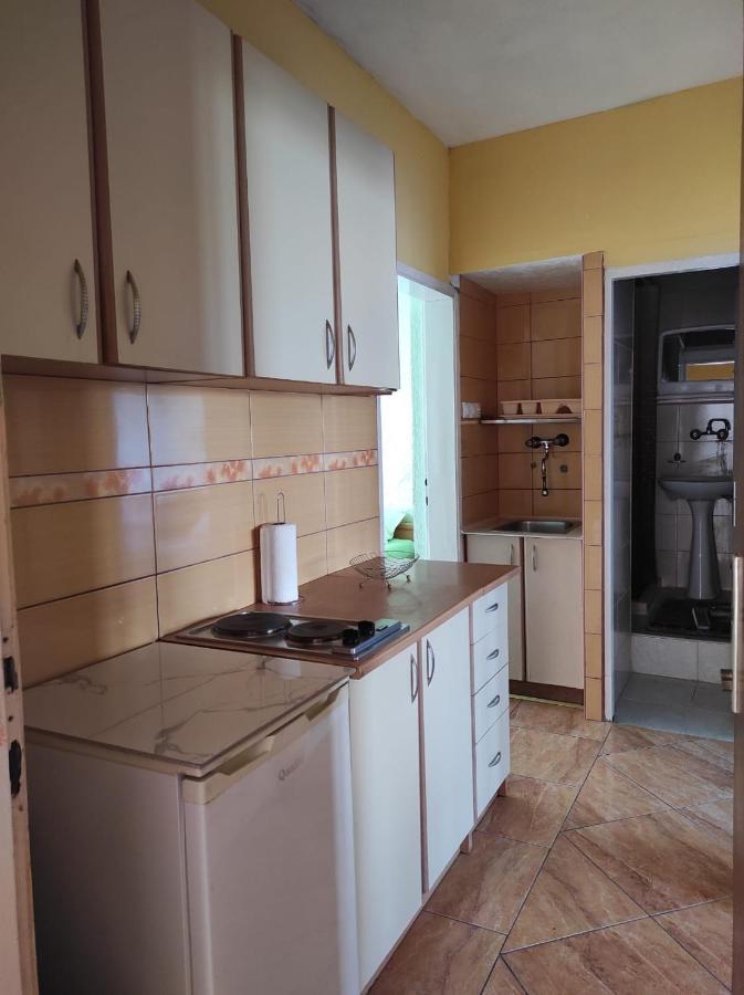 Apartmani Andrijana Ulcinj Buitenkant foto
