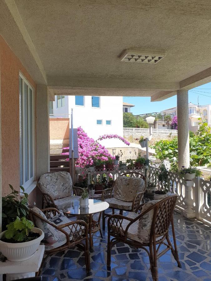Apartmani Andrijana Ulcinj Buitenkant foto