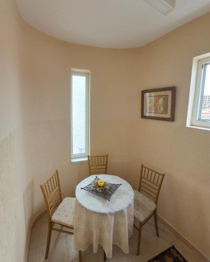 Apartmani Andrijana Ulcinj Buitenkant foto